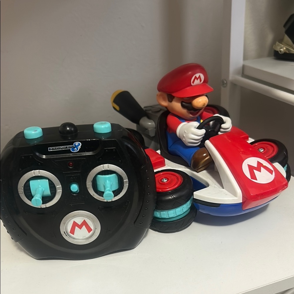 Nintendo Mario Kart RC Car - with controller